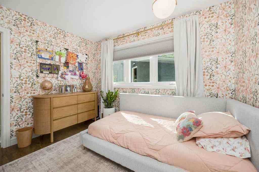 MLS® A2265747 - 8027 Churchill Drive SW in Chinook Park Calgary, Residential