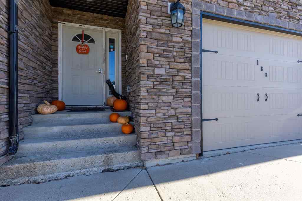 MLS® A2265749 - 168 3 Street W in NONE Cardston, Residential