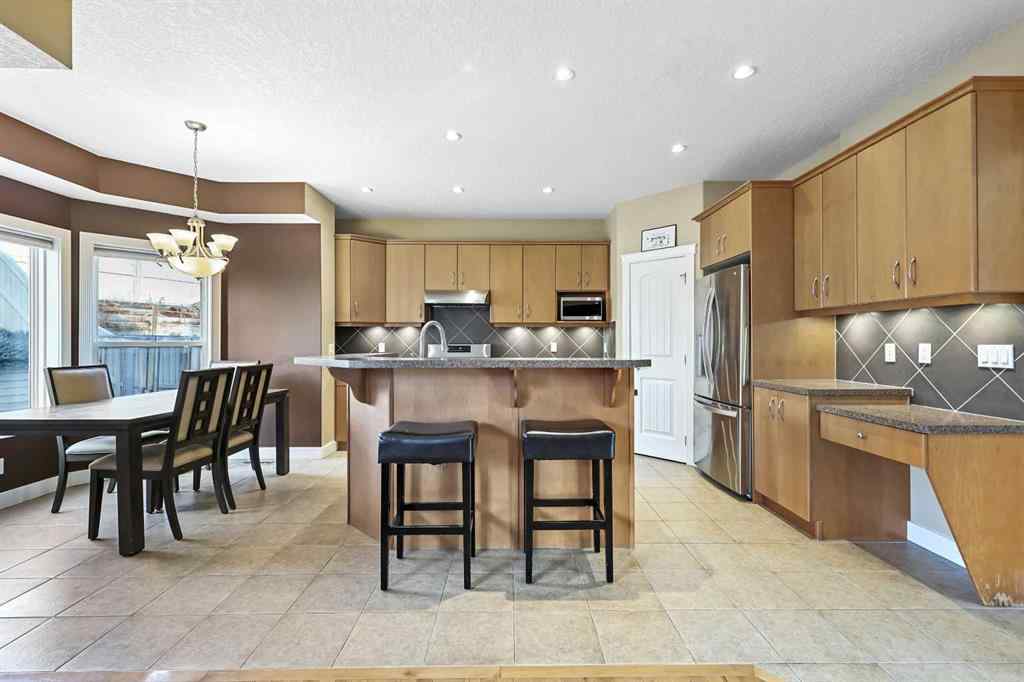 MLS® A2265753 - 753 Fairways Green NW in Fairways Airdrie, Residential