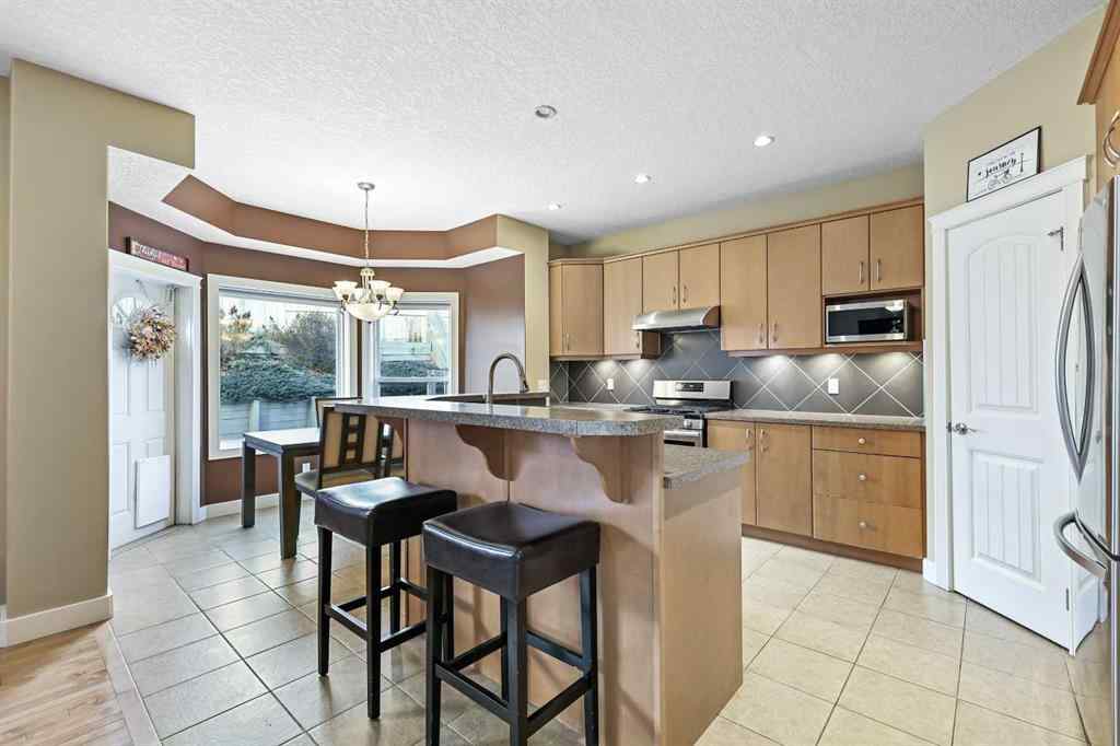 MLS® A2265753 - 753 Fairways Green NW in Fairways Airdrie, Residential