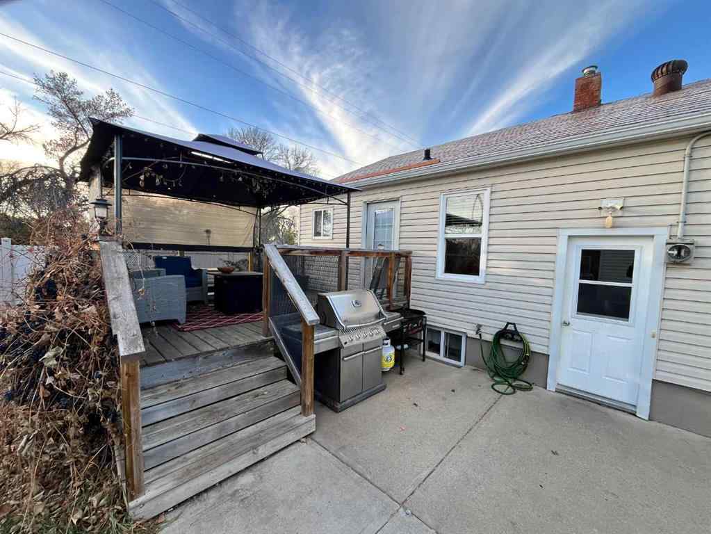 MLS® A2265754 - 5104 44 Avenue  in NONE Taber, Residential