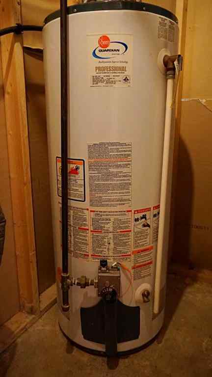 MLS® A2265765 - 216 Third Avenue N in Marwayne Marwayne, Residential