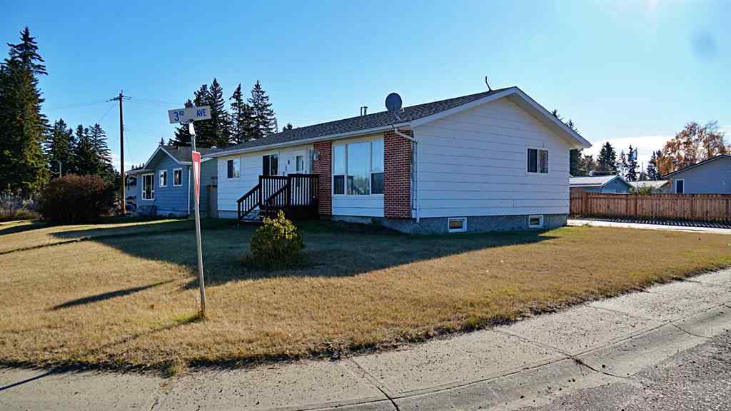 MLS® A2265765 - 216 Third Avenue N in Marwayne Marwayne, Residential