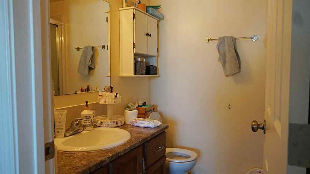 MLS® A2265765 - 216 Third Avenue N in Marwayne Marwayne, Residential