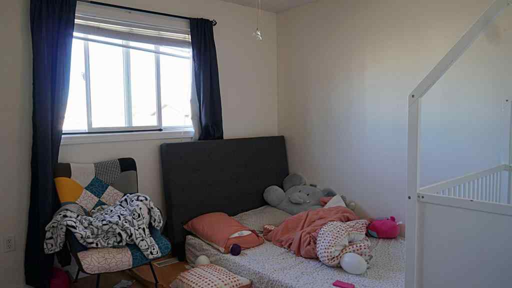 MLS® A2265765 - 216 Third Avenue N in Marwayne Marwayne, Residential