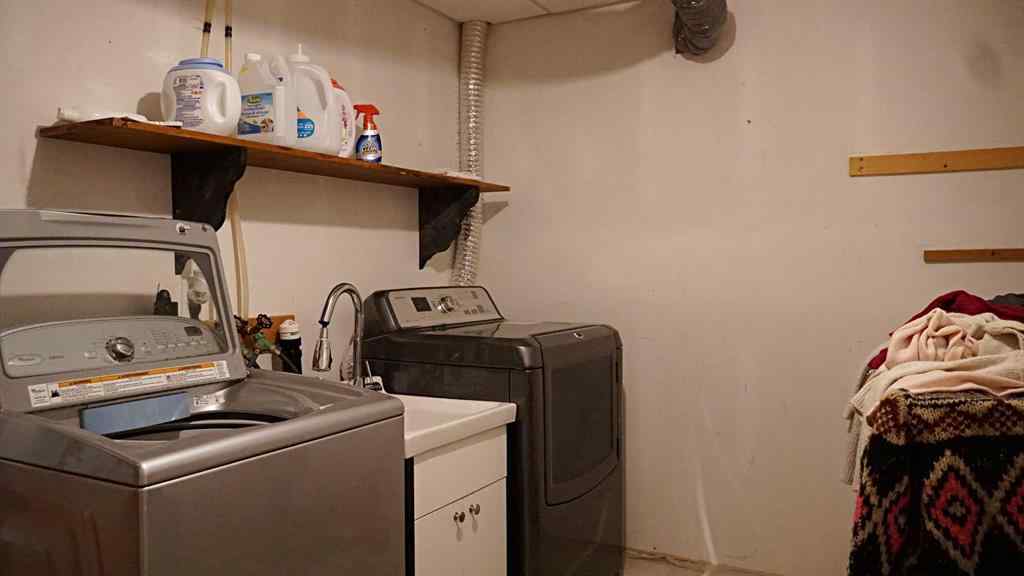 MLS® A2265765 - 216 Third Avenue N in Marwayne Marwayne, Residential