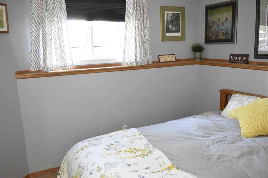 MLS® A2265767 - 4923 55 Street  in NONE Alix, Residential