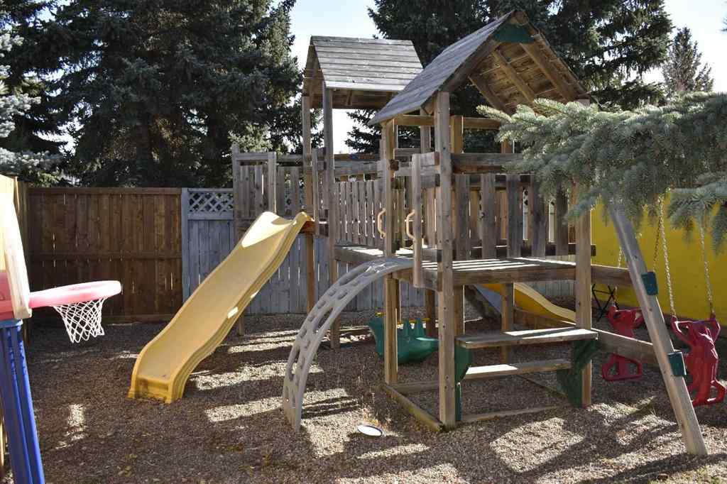 MLS® A2265767 - 4923 55 Street  in NONE Alix, Residential