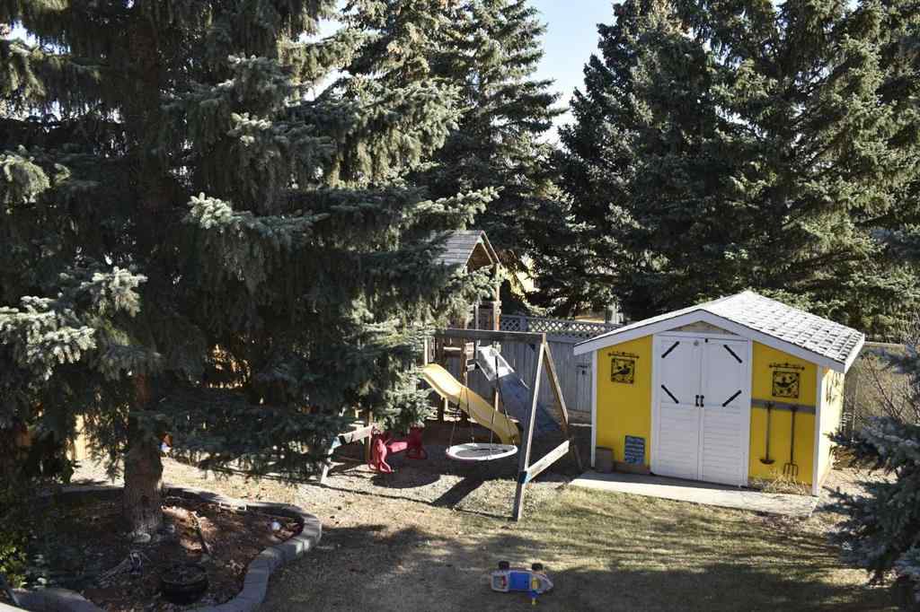 MLS® A2265767 - 4923 55 Street  in NONE Alix, Residential