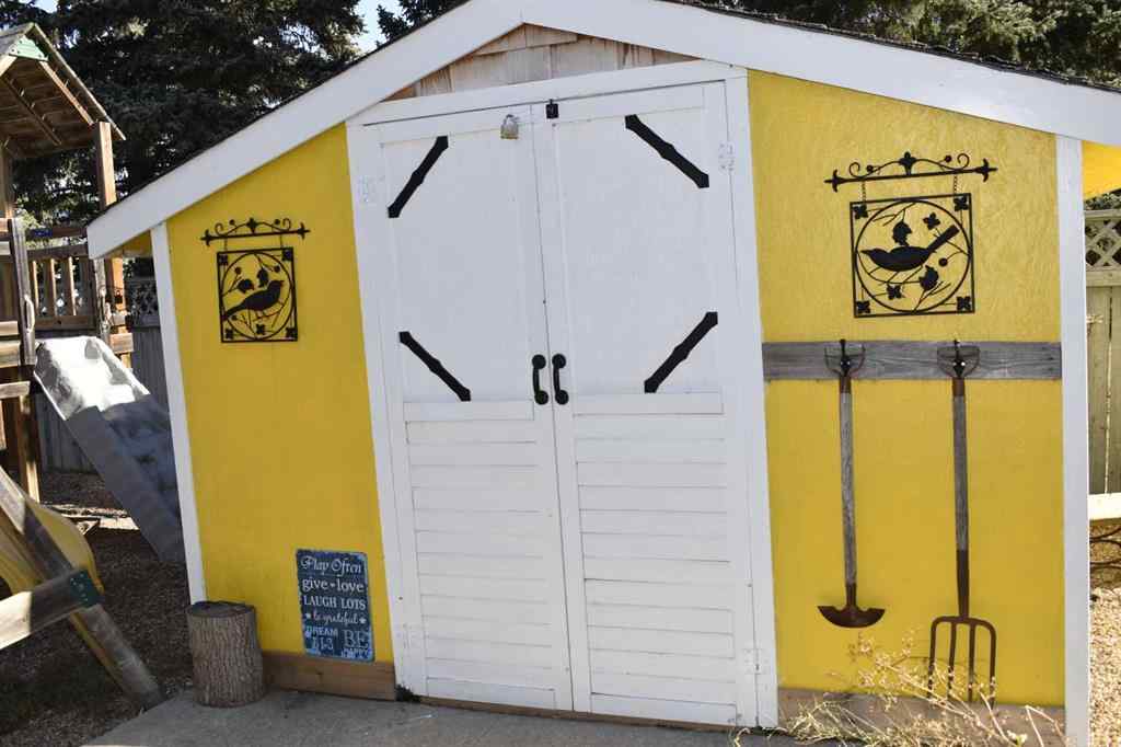 MLS® A2265767 - 4923 55 Street  in NONE Alix, Residential