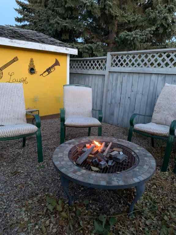 MLS® A2265767 - 4923 55 Street  in NONE Alix, Residential