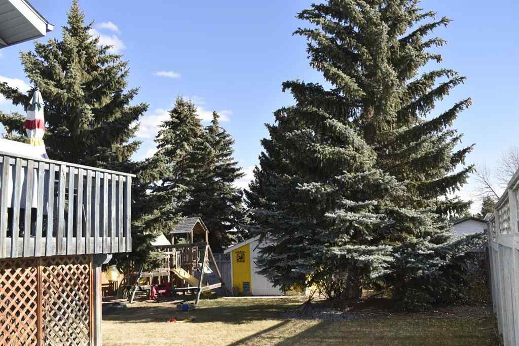 MLS® A2265767 - 4923 55 Street  in NONE Alix, Residential