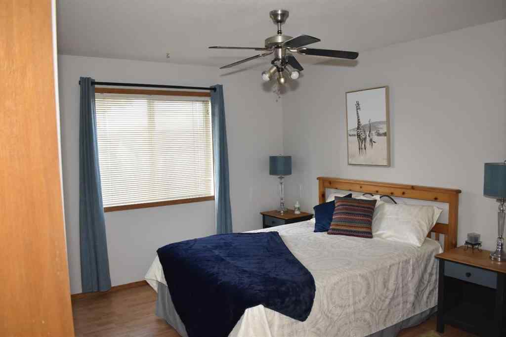 MLS® A2265767 - 4923 55 Street  in NONE Alix, Residential