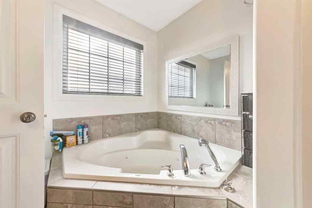 MLS® A2265768 - 7102 39 Street  in Parkview Estates Lloydminster, Residential