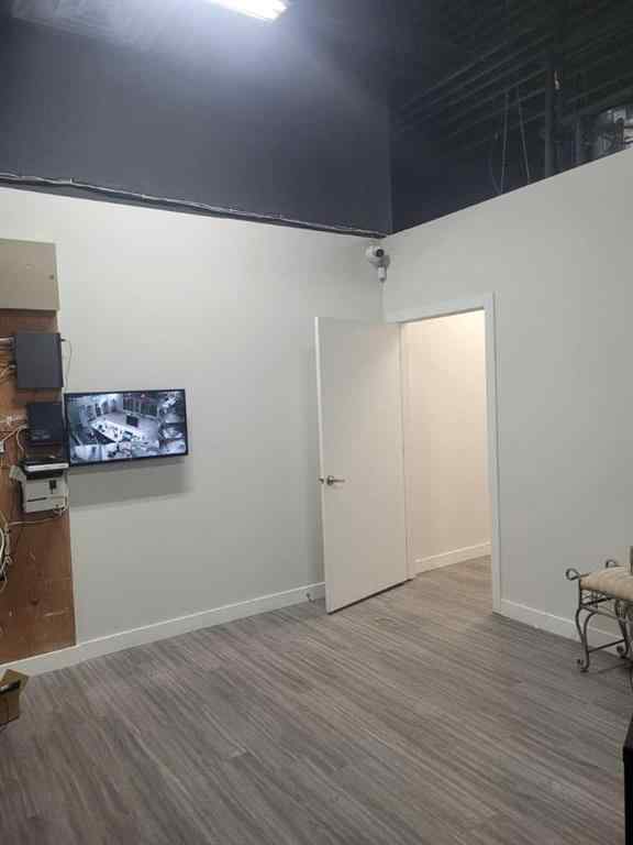 MLS® A2265776 - Unit #250 318 Nolanridge Crescent NW in Nolan Hill Calgary, Commercial