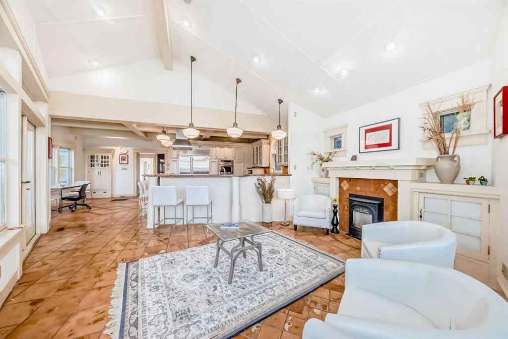 MLS® A2265777 - 342 SUPERIOR Avenue SW in Scarboro Calgary, Residential