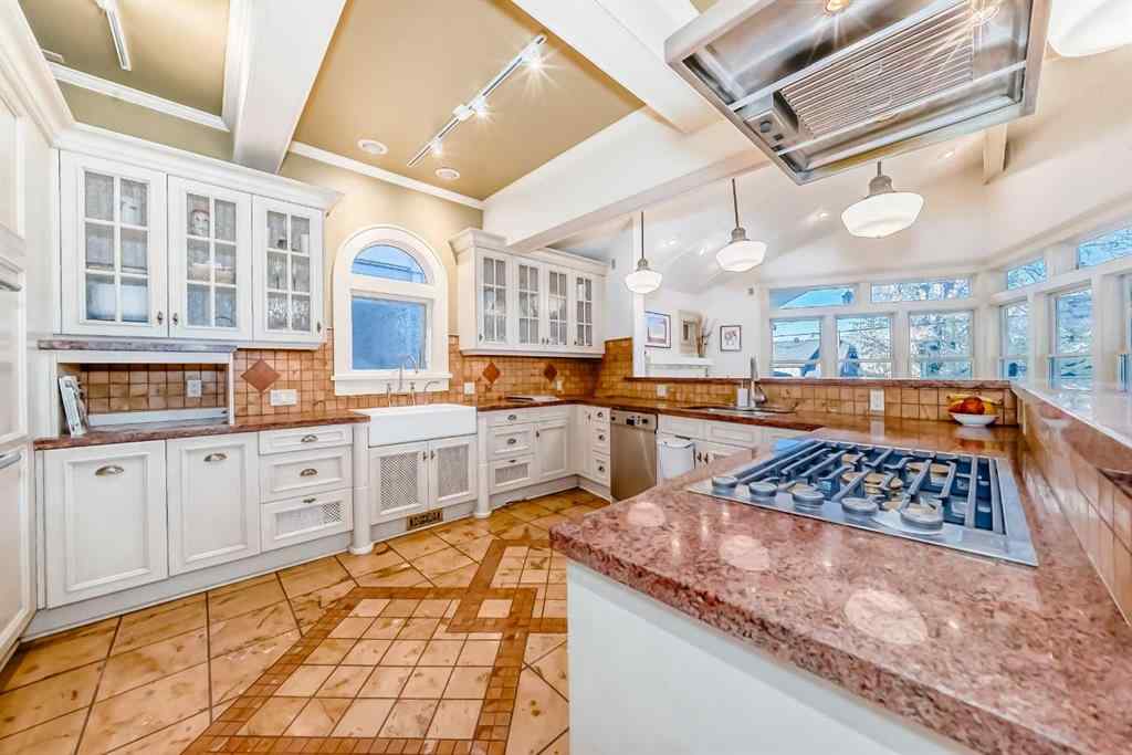 MLS® A2265777 - 342 SUPERIOR Avenue SW in Scarboro Calgary, Residential