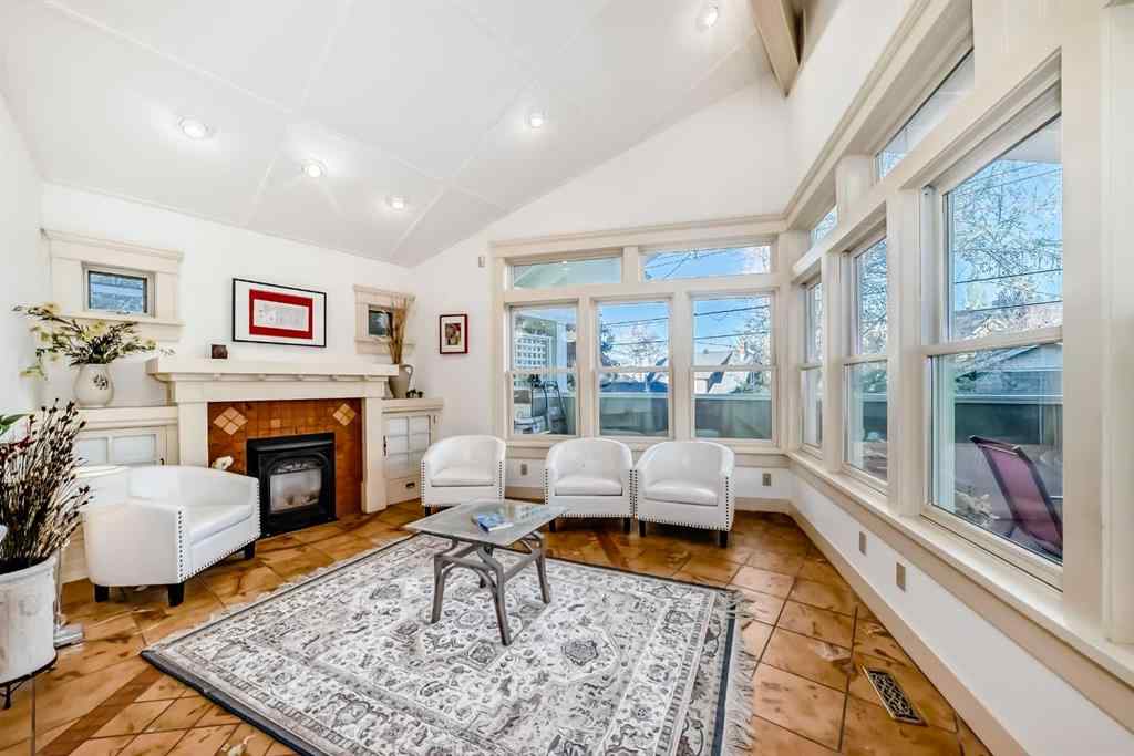 MLS® A2265777 - 342 SUPERIOR Avenue SW in Scarboro Calgary, Residential