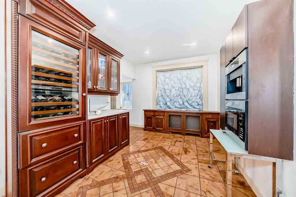 MLS® A2265777 - 342 SUPERIOR Avenue SW in Scarboro Calgary, Residential