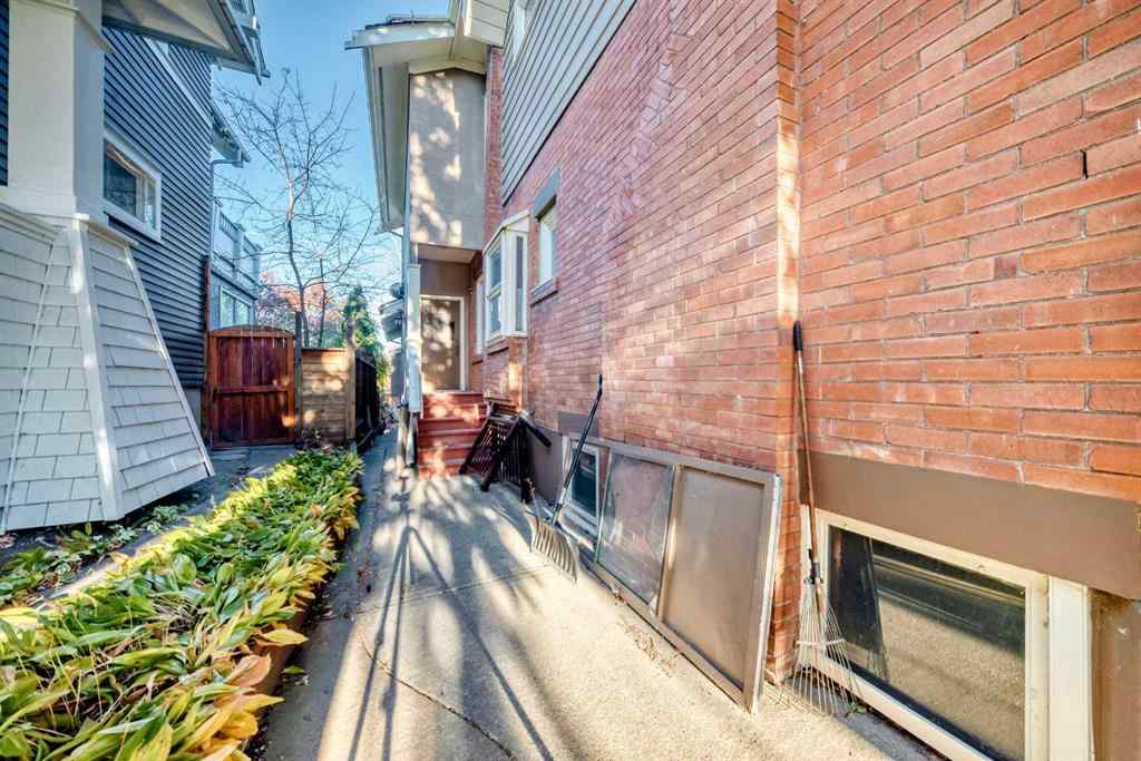 MLS® A2265777 - 342 SUPERIOR Avenue SW in Scarboro Calgary, Residential