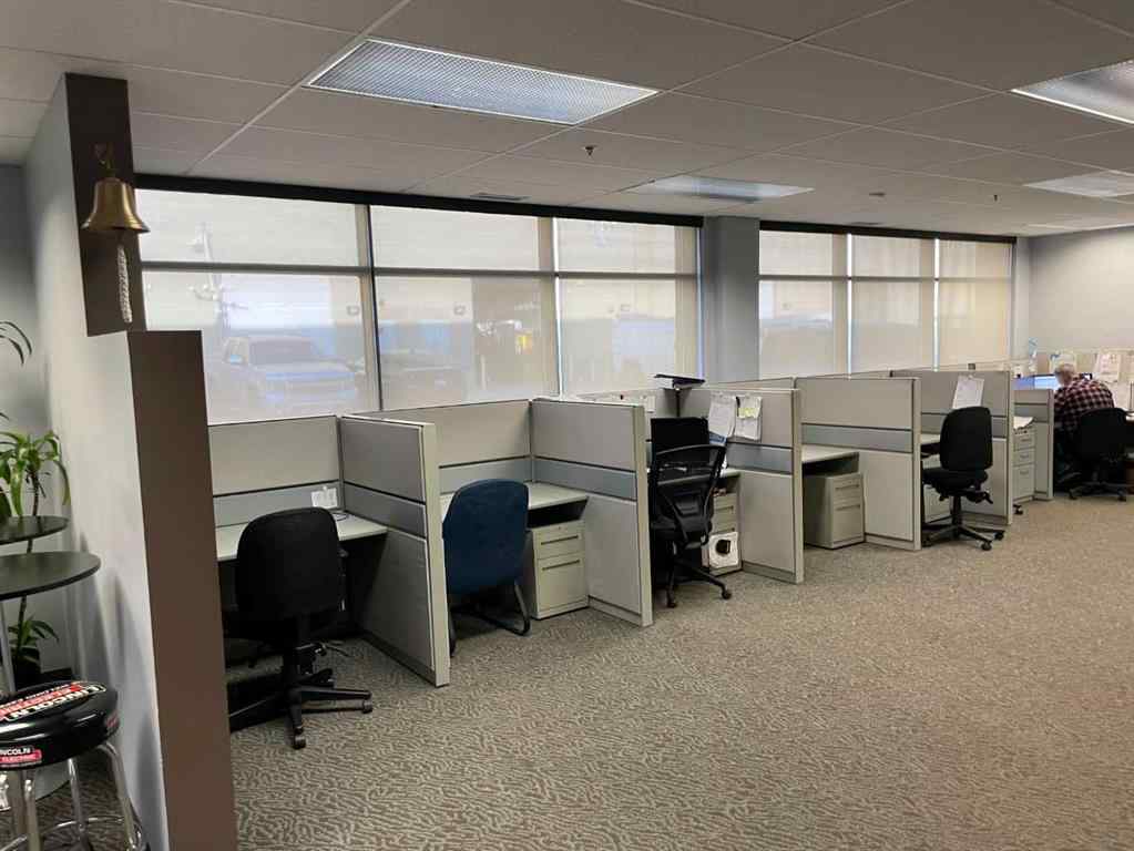 MLS® A2265778 - Unit #101 3750 46 Avenue SE in Eastfield Calgary, Commercial