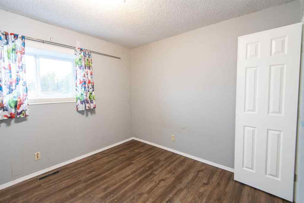 MLS® A2265782 - 5702 44 Ave   in NONE Fort Vermilion, Residential