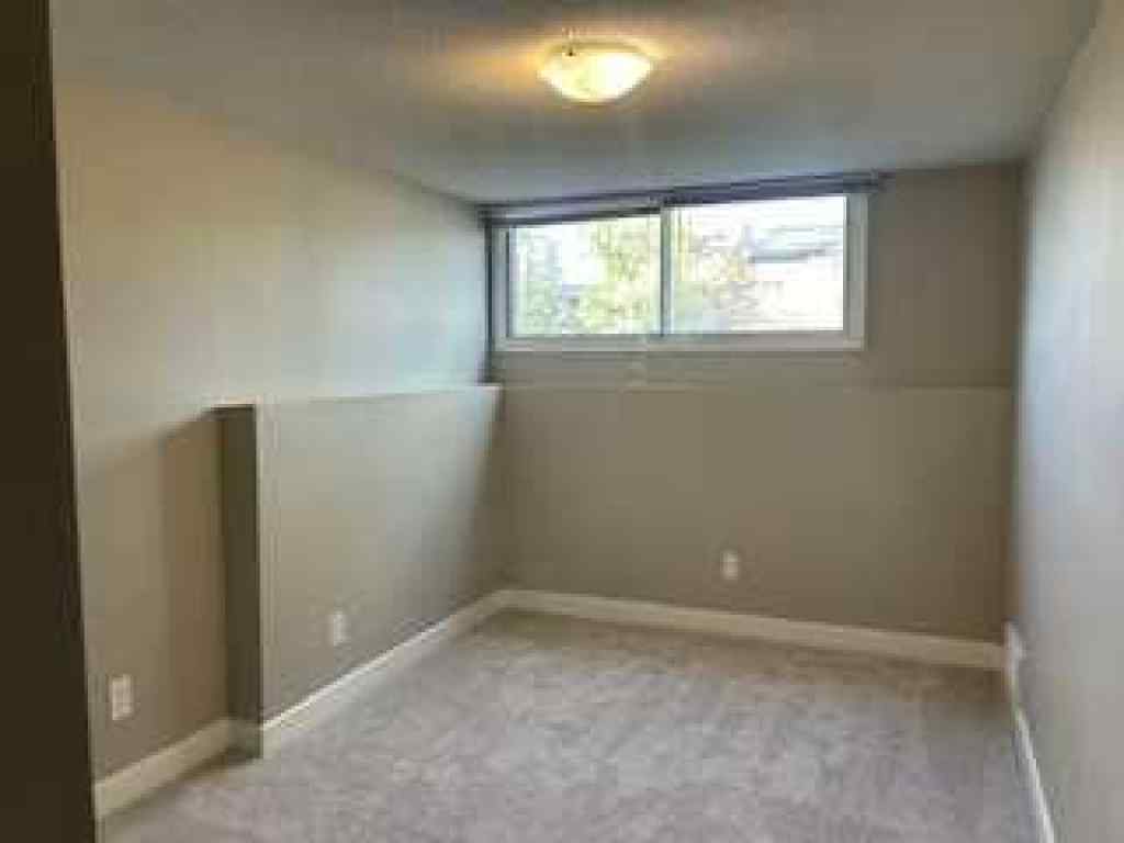 MLS® A2265783 - 1123 Mckinnon Drive NE in Mayland Heights Calgary, Commercial