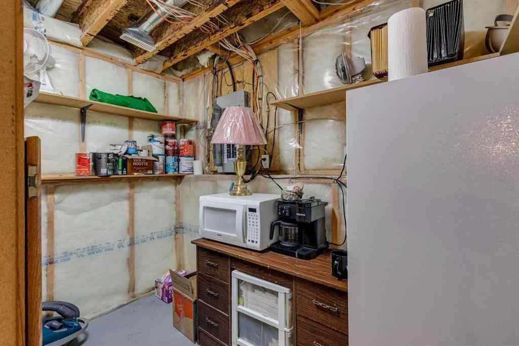 MLS® A2265790 - 1656 Strathcona Gate  in Strathaven Strathmore, Residential