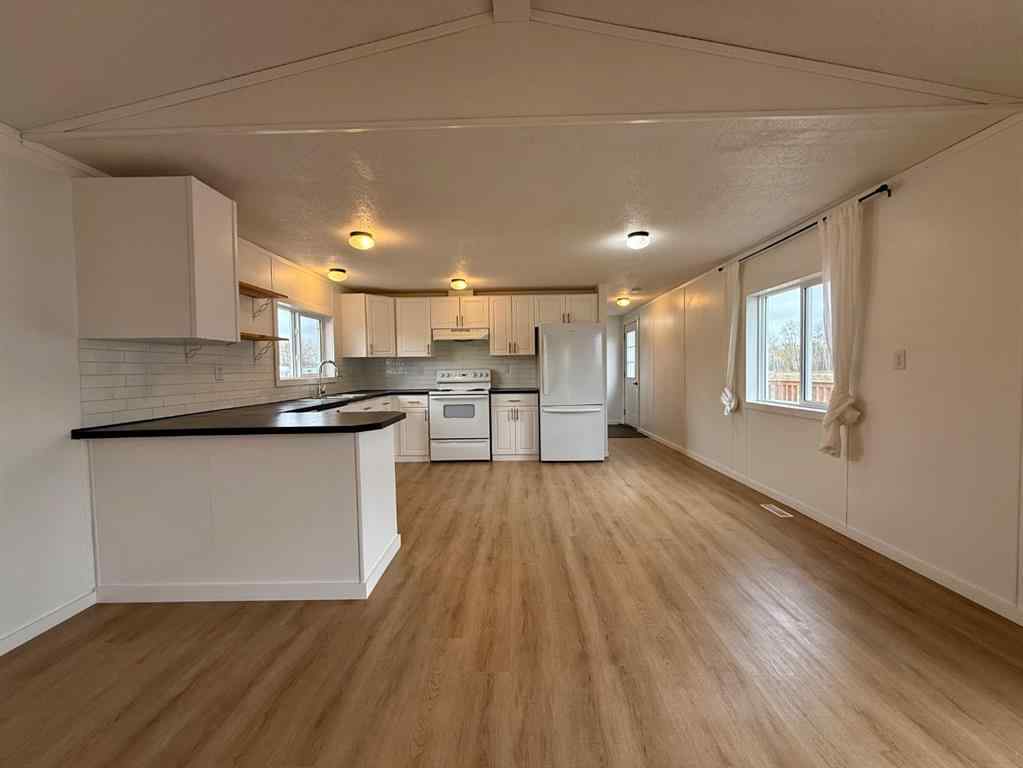 MLS® A2265792 - 10409 110 Ave   in NONE La Crete, Residential