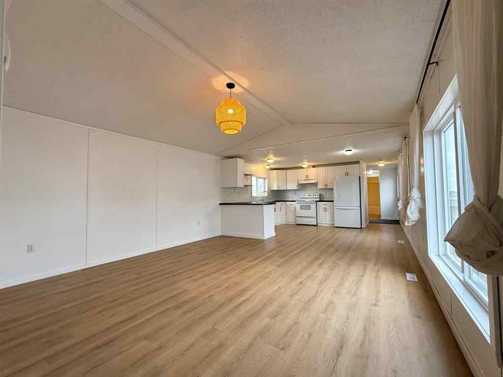 MLS® A2265792 - 10409 110 Ave   in NONE La Crete, Residential