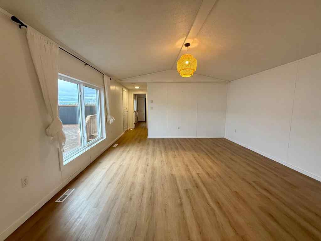 MLS® A2265792 - 10409 110 Ave   in NONE La Crete, Residential