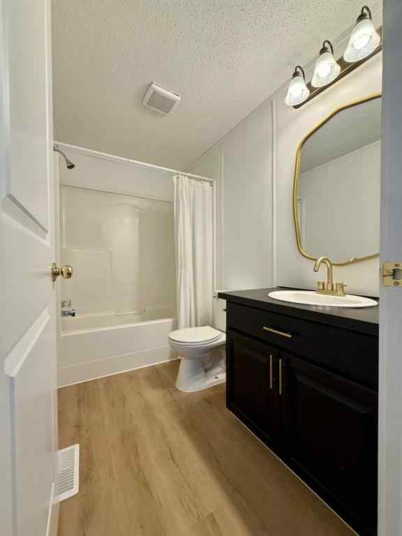 MLS® A2265792 - 10409 110 Ave   in NONE La Crete, Residential