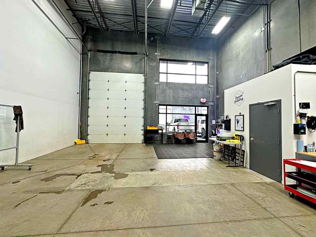 MLS® A2265793 - Unit #305 400 Mackenzie Boulevard  in Mackenzie Park Fort McMurray, Commercial