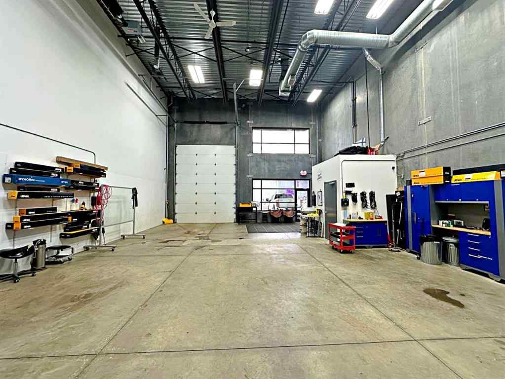 MLS® A2265793 - Unit #305 400 Mackenzie Boulevard  in Mackenzie Park Fort McMurray, Commercial