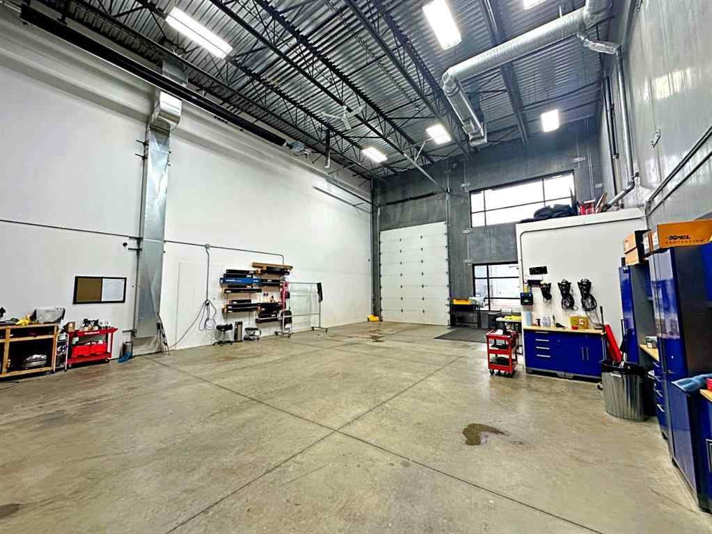 MLS® A2265793 - Unit #305 400 Mackenzie Boulevard  in Mackenzie Park Fort McMurray, Commercial