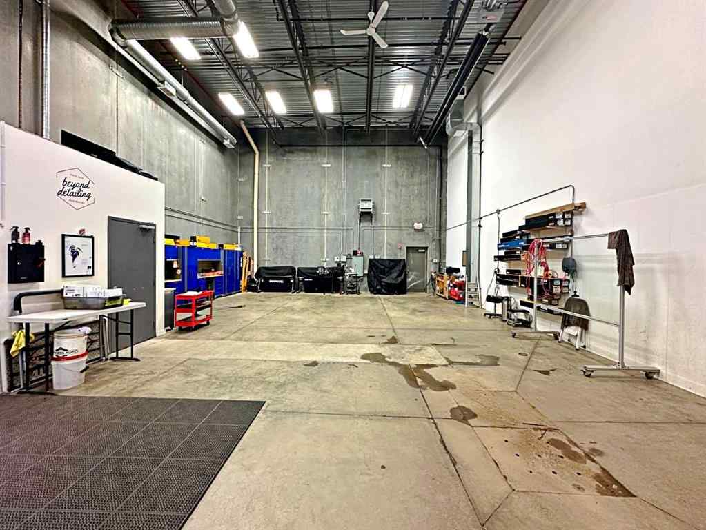 MLS® A2265793 - Unit #305 400 Mackenzie Boulevard  in Mackenzie Park Fort McMurray, Commercial