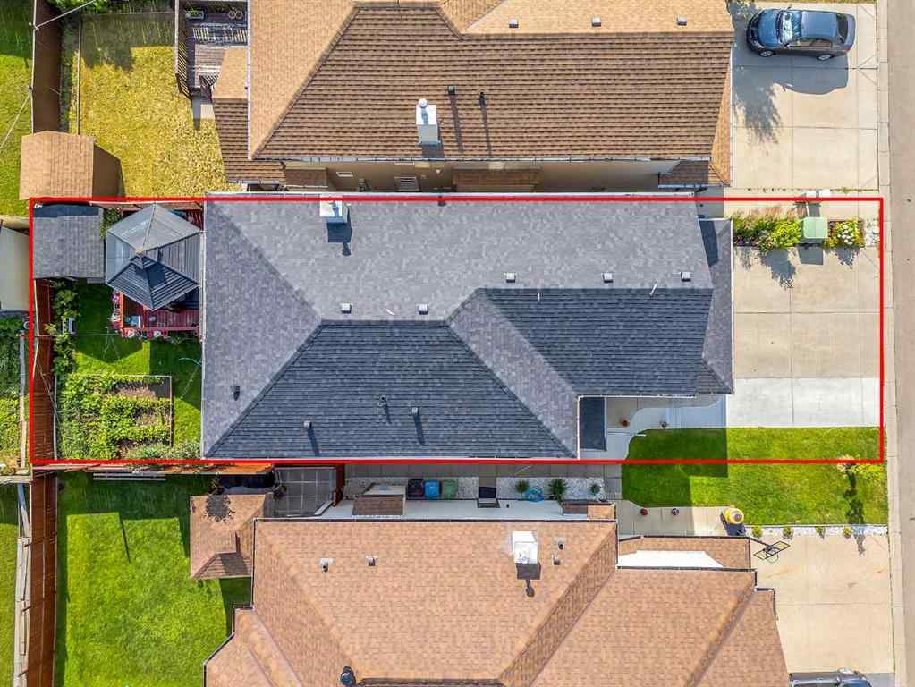 MLS® A2265795 - 138 Saddlecrest Park NE in Saddle Ridge Calgary, Residential