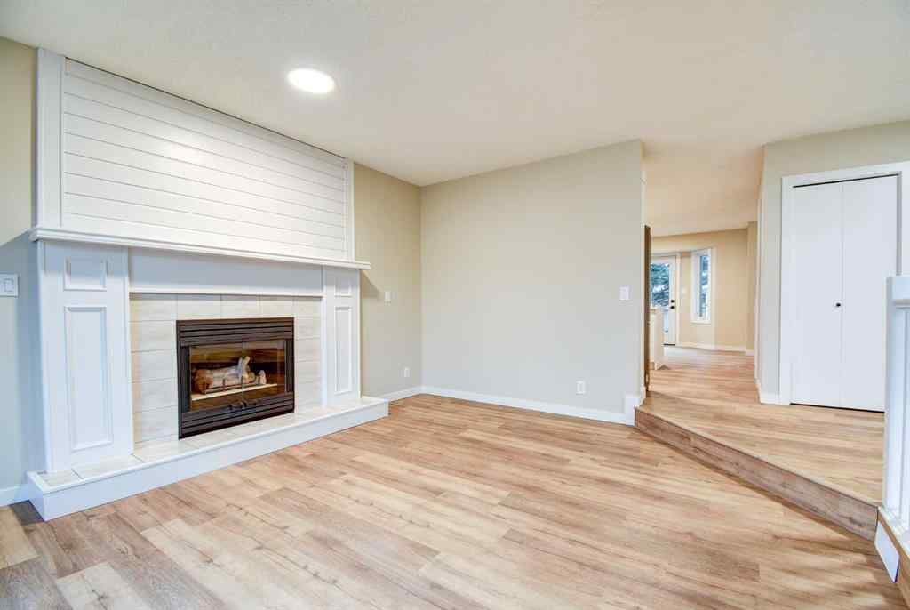 MLS® A2265815 - 112 Dixon Crescent  in Deer Park Estates Red Deer, Residential