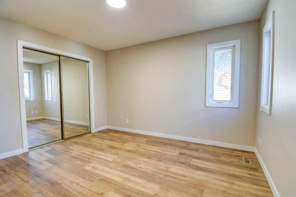 MLS® A2265815 - 112 Dixon Crescent  in Deer Park Estates Red Deer, Residential