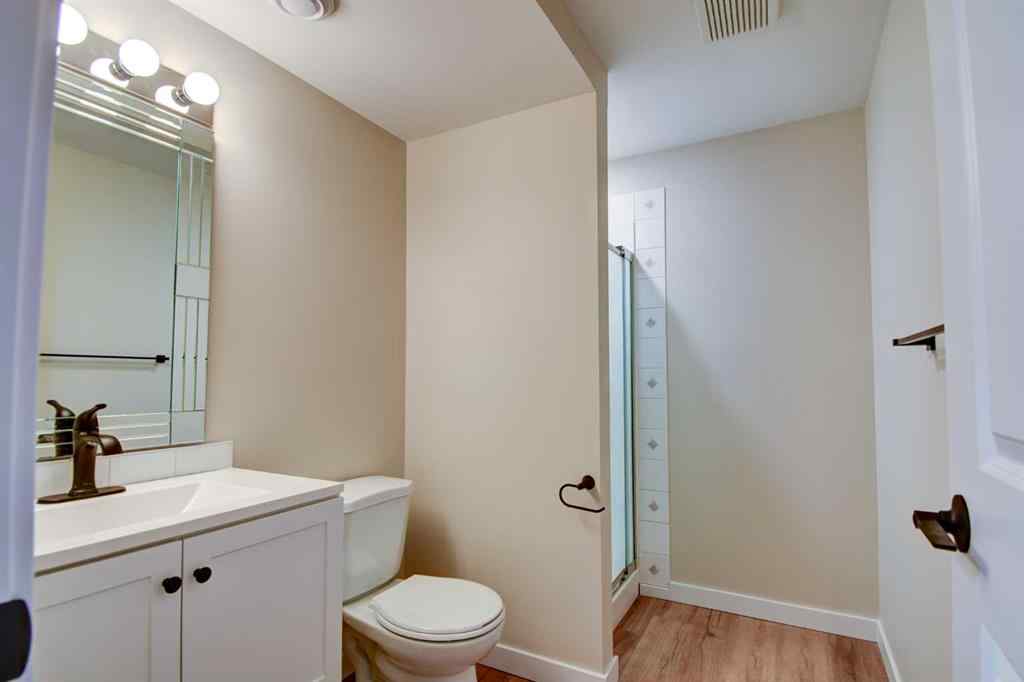 MLS® A2265815 - 112 Dixon Crescent  in Deer Park Estates Red Deer, Residential