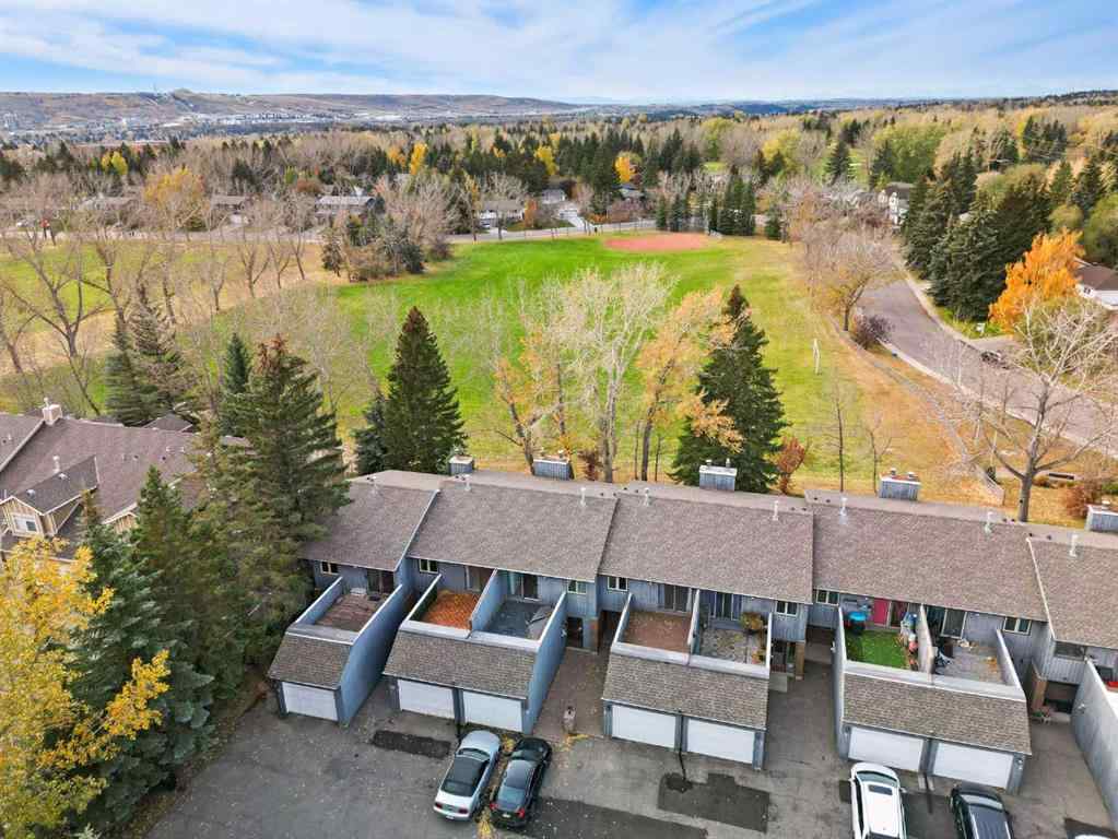 MLS® A2265821 - Unit #8 803 Varsity Estates Drive NW in Varsity Calgary, Residential