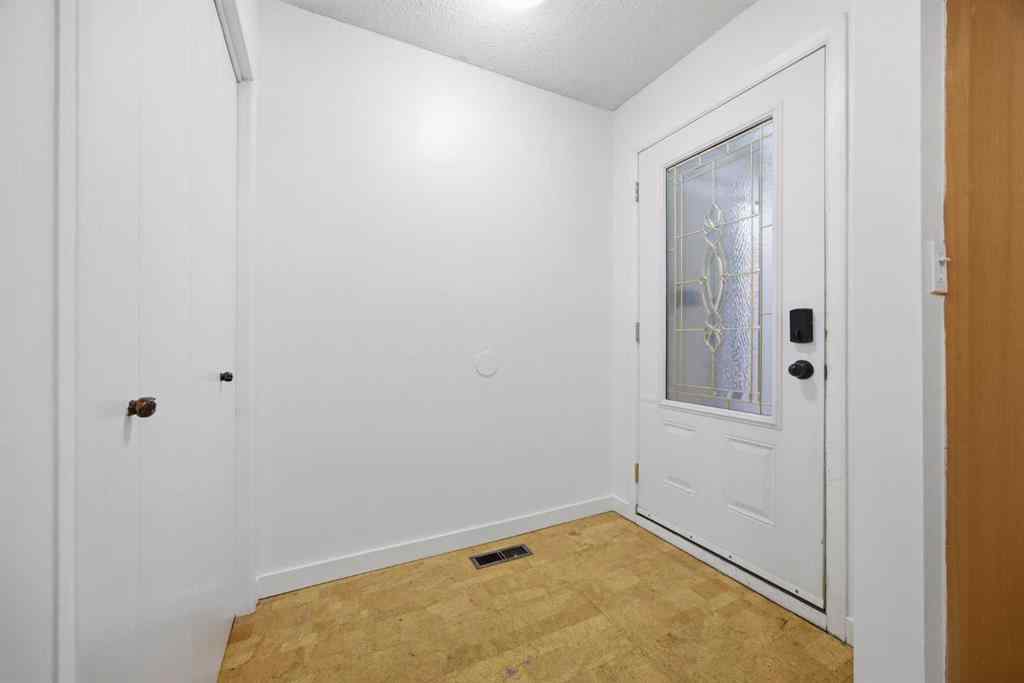 MLS® A2265821 - Unit #8 803 Varsity Estates Drive NW in Varsity Calgary, Residential