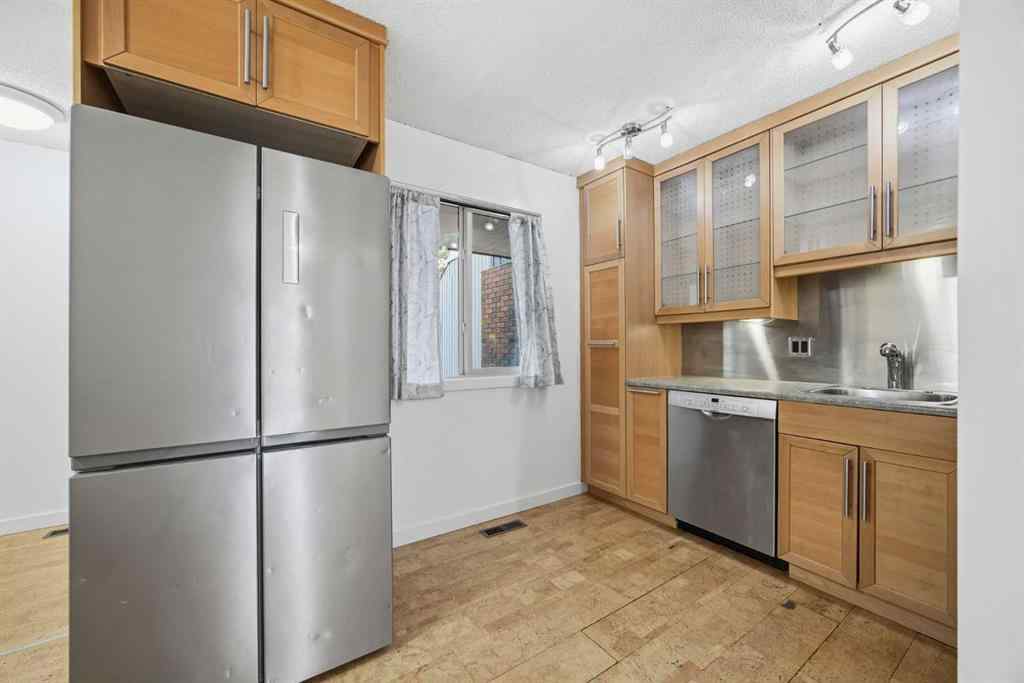 MLS® A2265821 - Unit #8 803 Varsity Estates Drive NW in Varsity Calgary, Residential