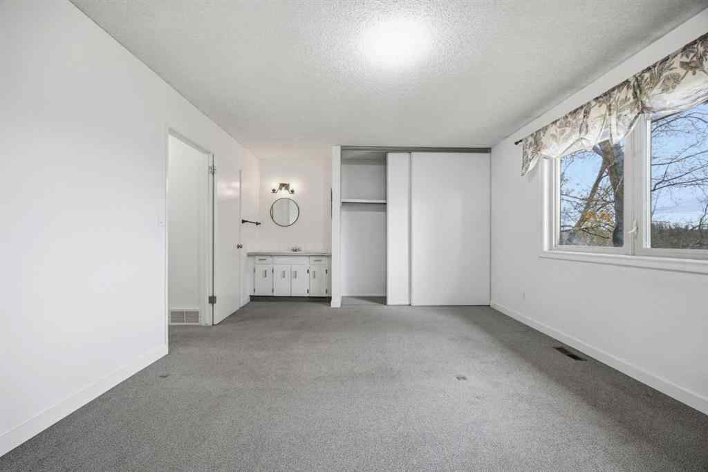 MLS® A2265821 - Unit #8 803 Varsity Estates Drive NW in Varsity Calgary, Residential