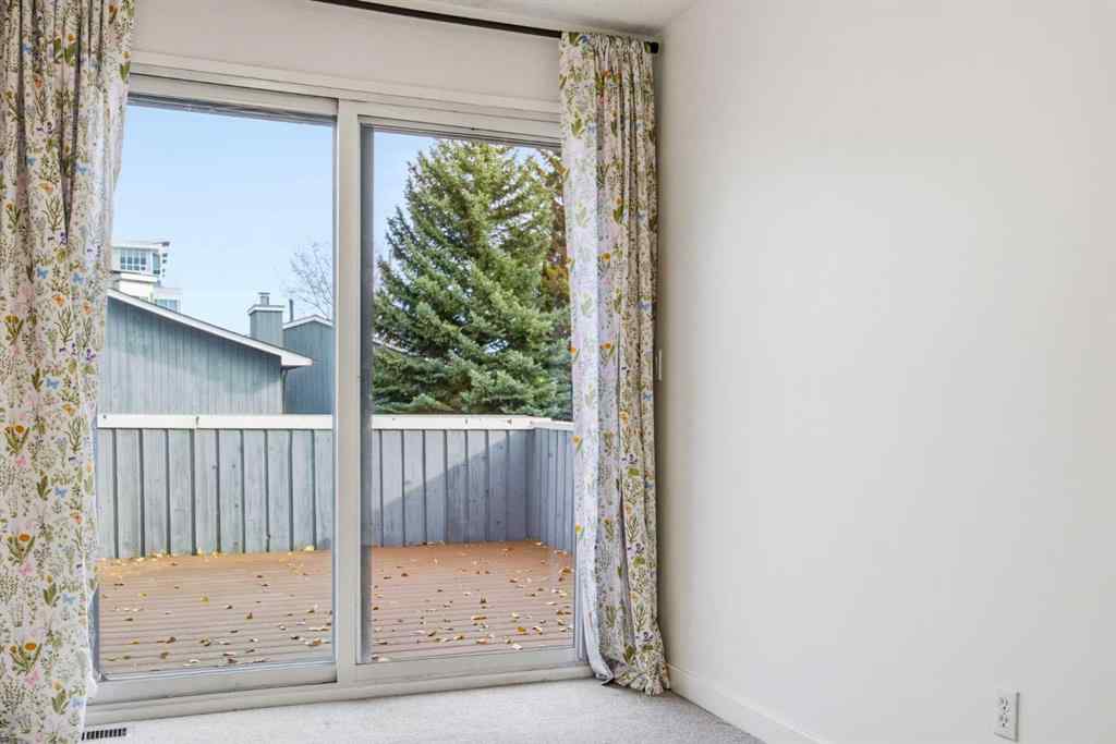MLS® A2265821 - Unit #8 803 Varsity Estates Drive NW in Varsity Calgary, Residential