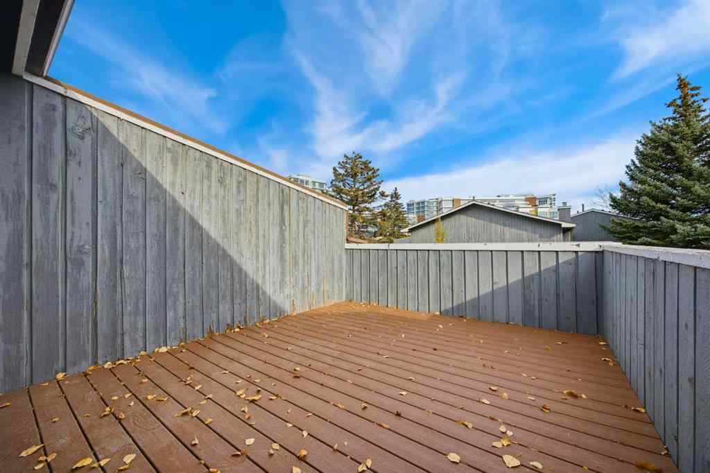 MLS® A2265821 - Unit #8 803 Varsity Estates Drive NW in Varsity Calgary, Residential