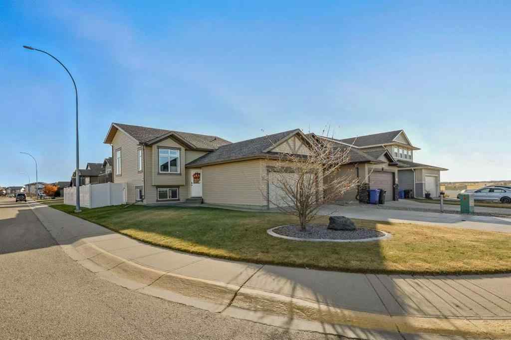 MLS® A2265824 - 199 Robinson Avenue  in Park Place Penhold, Residential