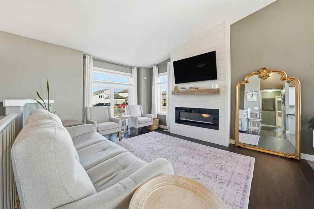 MLS® A2265824 - 199 Robinson Avenue  in Park Place Penhold, Residential