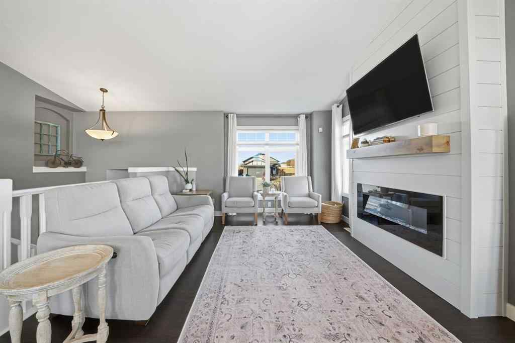 MLS® A2265824 - 199 Robinson Avenue  in Park Place Penhold, Residential