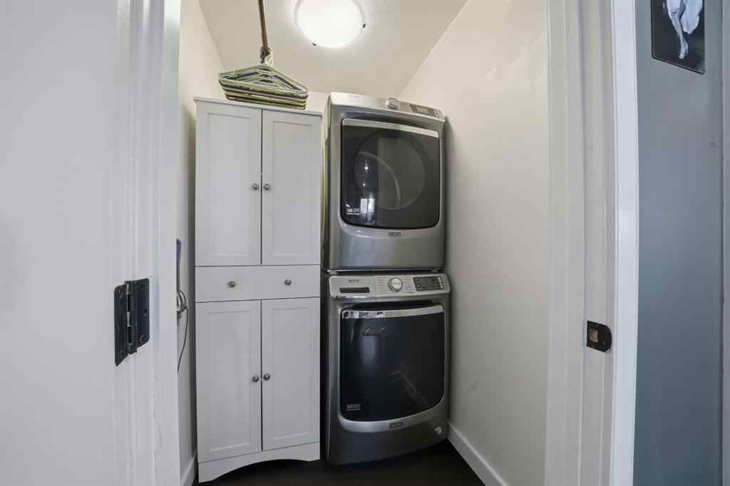 MLS® A2265824 - 199 Robinson Avenue  in Park Place Penhold, Residential